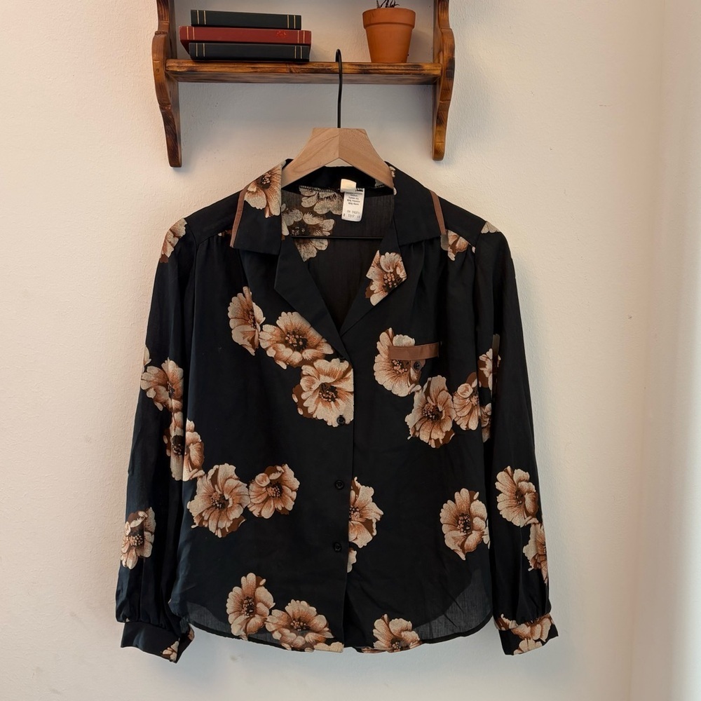 ILGWU Vintage 70s Button Down Blouse • Black & Brown Floral • Size Large